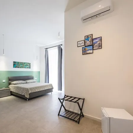 Nefelu 3*