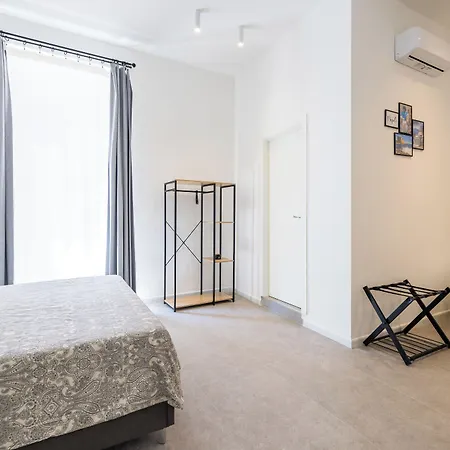 Nefelu Πανσιόν Νάπολη