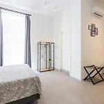 Nefelu 招待所