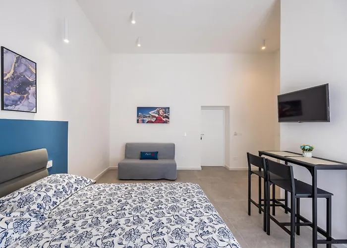 Nefelu Affittacamere 3*